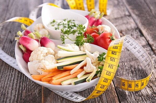 Gemüse in der Ernährung einer zweiwöchigen Diät mit Aktivkohle. 