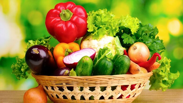 An einem Tag der 6-Blütenblatt-Diät können Sie bis zu 1, 5 kg Gemüse essen. 